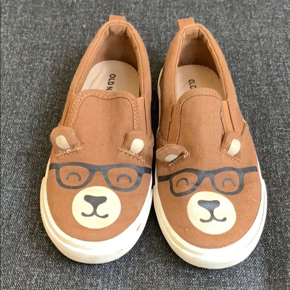 Old navy kids slip ons